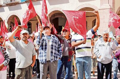 Antorcha Campesina acusa a cura de servir a cacicazgos