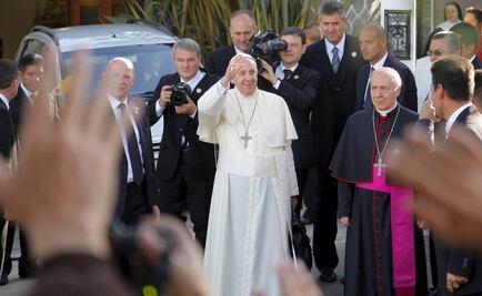 El papa reza en santuario con enfermos y ancianos