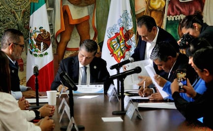 Coyoacán e INEA firman convenio para reforzar la educación; acercarán alfabetización a personas mayores de 15 años