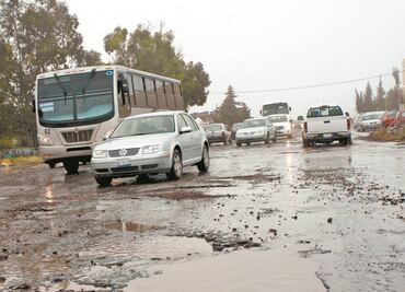 Gobierno prevé recortes a programas carreteros