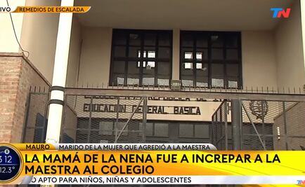Madre golpea a maestra en Argentina por decirle burra a su hija