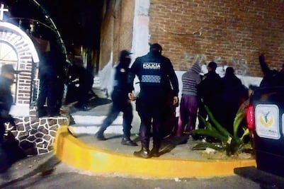 Caen 2 por venta de droga en la GAM