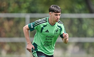 México es favorito ante Sudáfrica y tiene fija la meta de ganar el grupo, asegura Mateo Chávez
