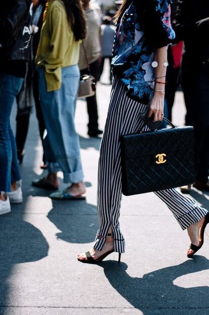 Aprende a combinar prendas masculinas y luce genial en la cuarentena