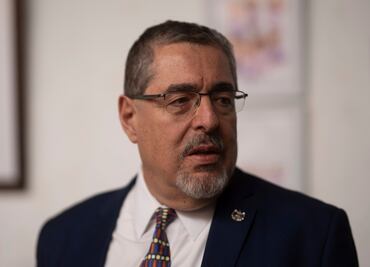 Máximo tribunal de Guatemala ratifica suspensión del partido del presidente Arévalo