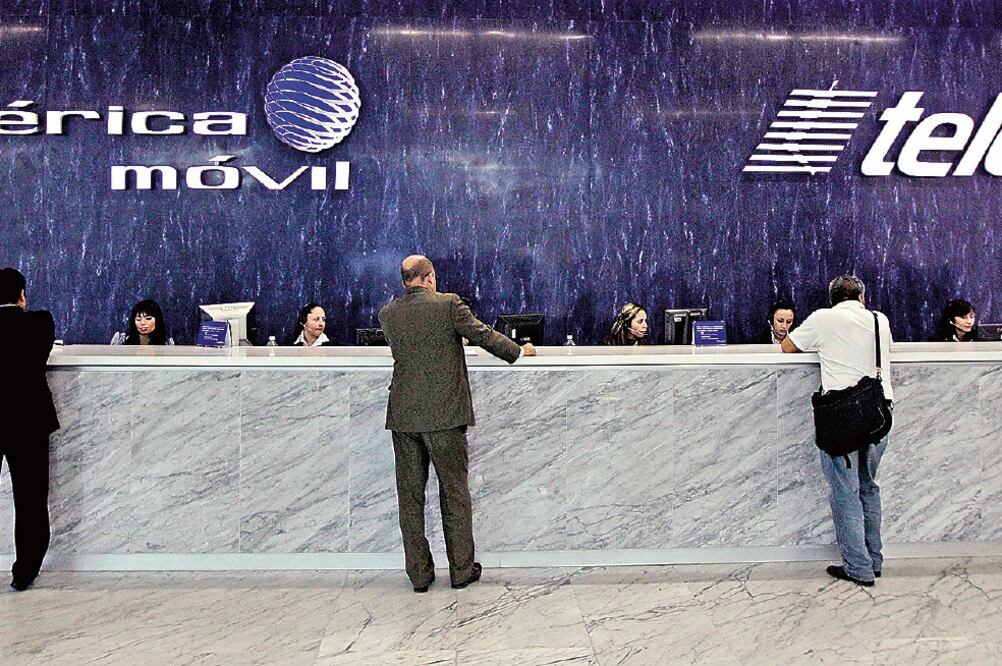 UBS destaca que la compañía confía en mantener sus ventajas competitivas, incluso con los recientes precios ofrecidos por Telefónica y AT&T (ARCHIVO EL UNIVERSAL)