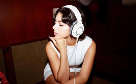 Ángela Aguilar cumple 21 años y Christian Nodal la celebra con rosas y pirotecnia