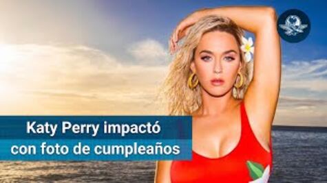 Katy Perry celebra su cumpleaños en traje de baño