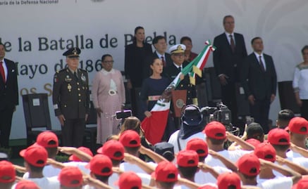 Sheinbaum encabeza desfile militar por la Batalla de Puebla; destaca libertad, soberanía e independencia de México