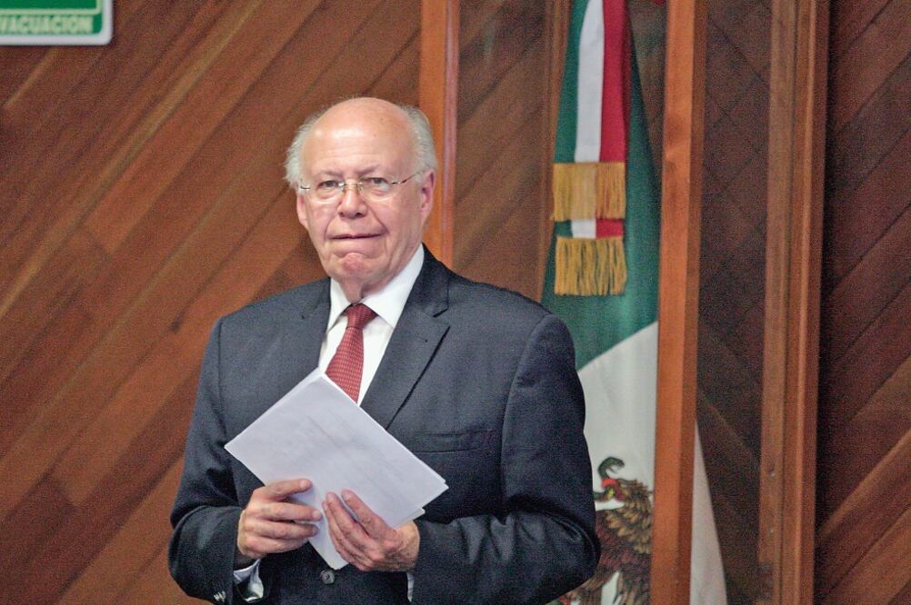 El secretario de Salud, José Narro Robles, ayer en la Ssa (IVÁN STEPHENS. EL UNIVERSAL)