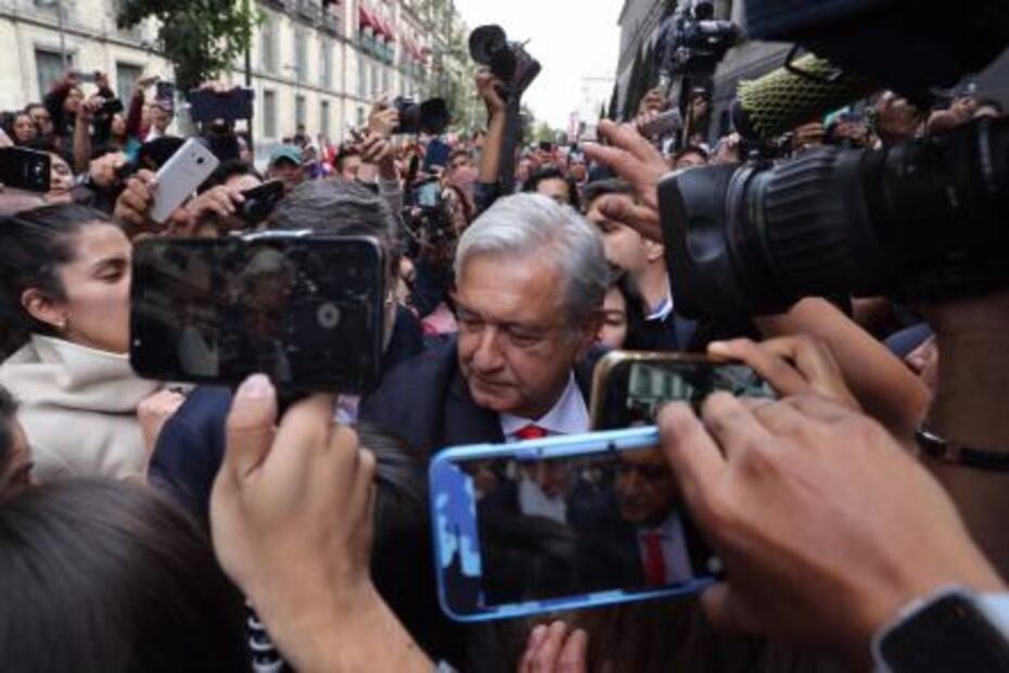 "Apachurran" a AMLO en su traslado a la Corte