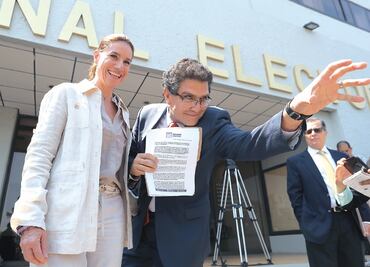 Ríos Piter no revisará las firmas que INE invalidó