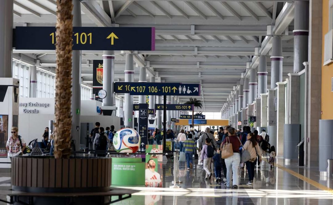 Interior del Aeropuerto Internacional Felipe Ángeles (AIFA). Foto: X @Claudiashein