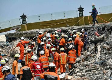 En Bangkok, hallan 32 cadáveres en torre colapsada por terremoto en Myanmar; a 16 días del sismo aún hay indicios de vida