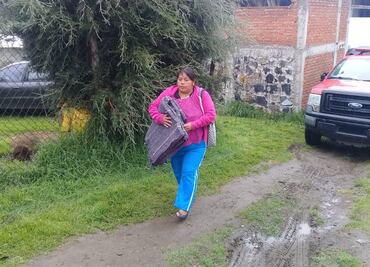 Tlalpan reparte cobijas y chamarras a población vulnerable