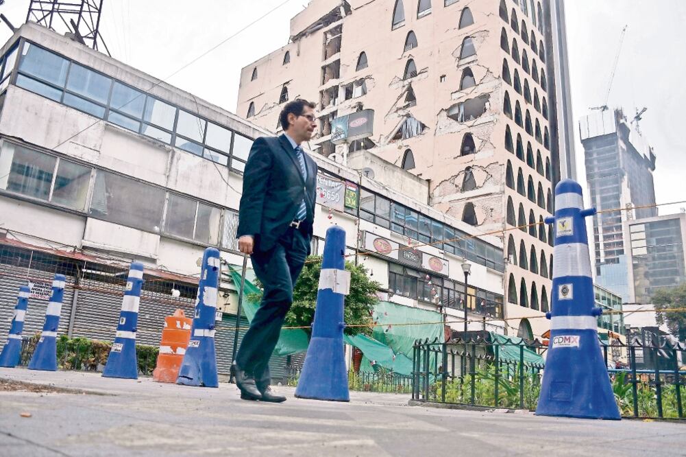 La Secretaría de Obras informó que los trabajos de mitigación de riesgo, previas al derrumbe de Génova 33, tardarán entre dos y tres semanas. (ARCHIVO EL UNIVERSAL)