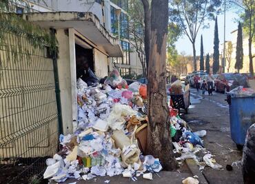 Basura desborda las calles de Naucalpan