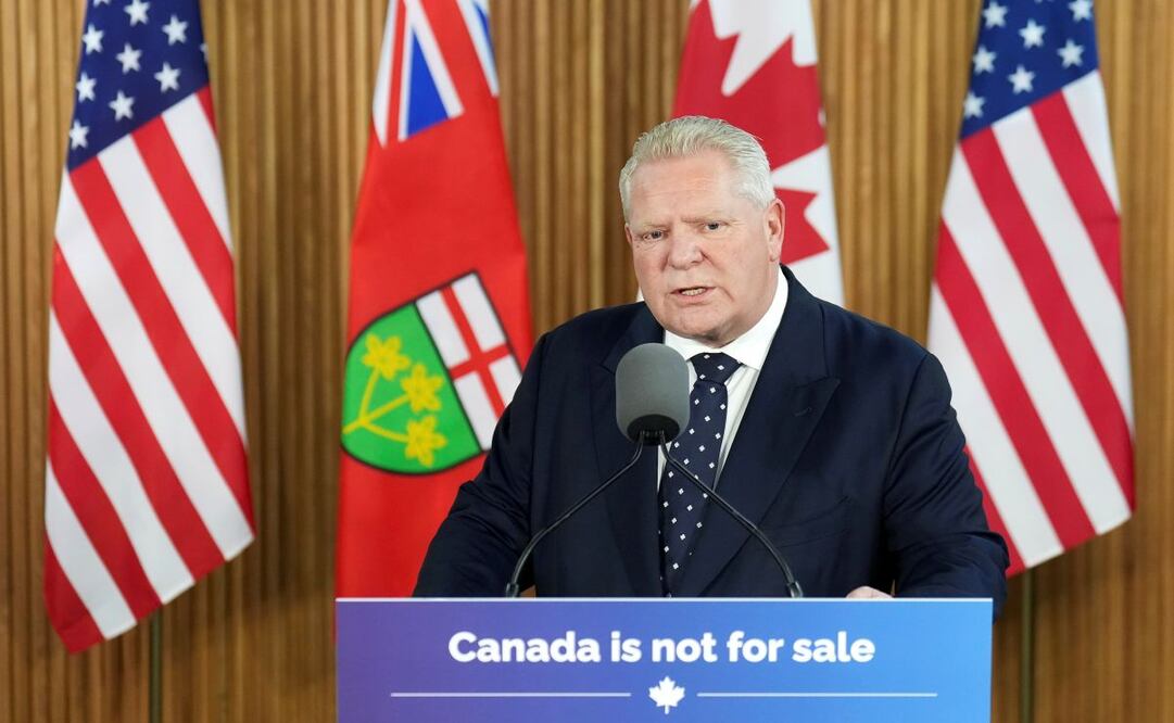 El primer ministro de Ontario, Doug Ford, realiza una conferencia de prensa sobre los nuevos aranceles que Estados Unidos ha impuesto a Canadá, en Toronto, el martes 4 de marzo de 2025. Foto: AP