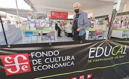 A tres años de gestión en el FCE, Taibo opera en la ilegalidad