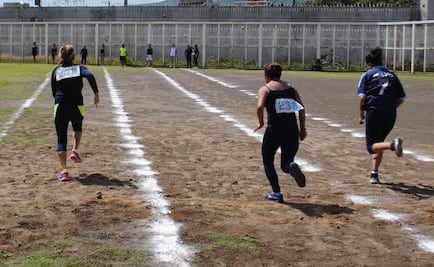 Finalizan Olimpiadas en penal femenil de Santa Martha