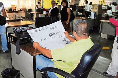 Preparan más despidos de servidores públicos en 2017