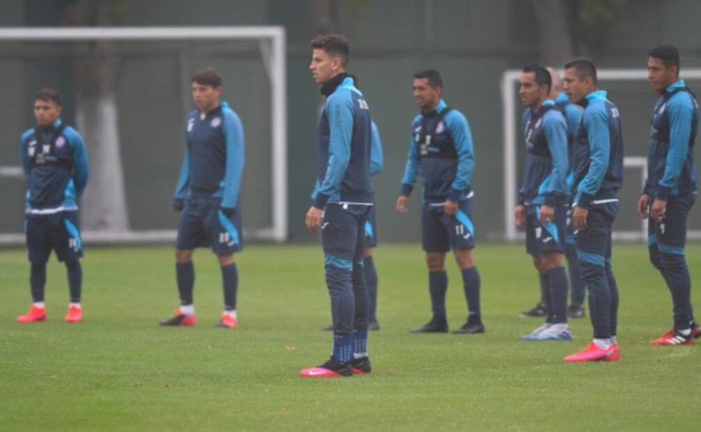 El Cruz Azul entrena bajo observación médica, tras viaje a Los Ángeles