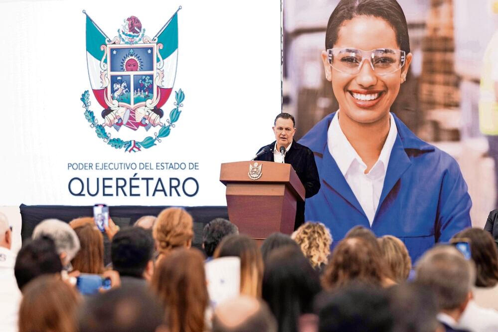 El gobernador Mauricio Kuri felicitó a empresarios que erradican violencia contra mujeres en centros de trabajo. Foto: Especial