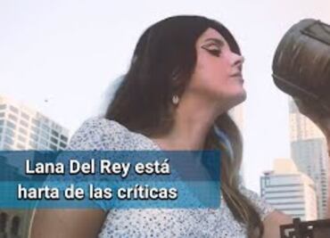 Lana del Rey cuestiona a los que la acusan de "glamourizar el abuso"