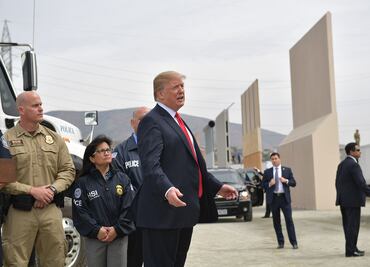 Trump dice que "no necesitará mucho" dinero para blindar la frontera con México; destaca caída de migrantes a "cero"