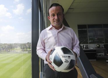 Mikel Arriola, "La Liga MX no se va de la televisión abierta, busca otras audiencias"