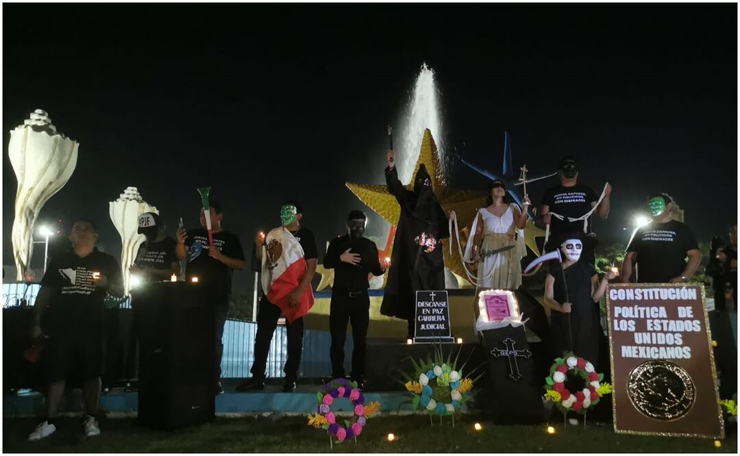 Manifestación en las calles de Cancún contra reforma de AMLO. Foto: Adriana Varillas / EL UNIVERSAL
