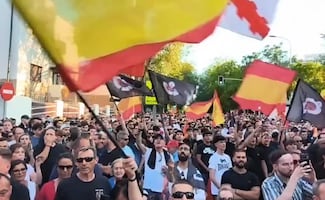 Protestan contra migración masiva de marroquíes en Madrid; "¡España cristiana y no musulmana!"
