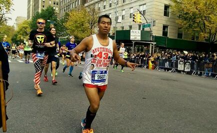 Ayotzinapa father runs in New York Marathon