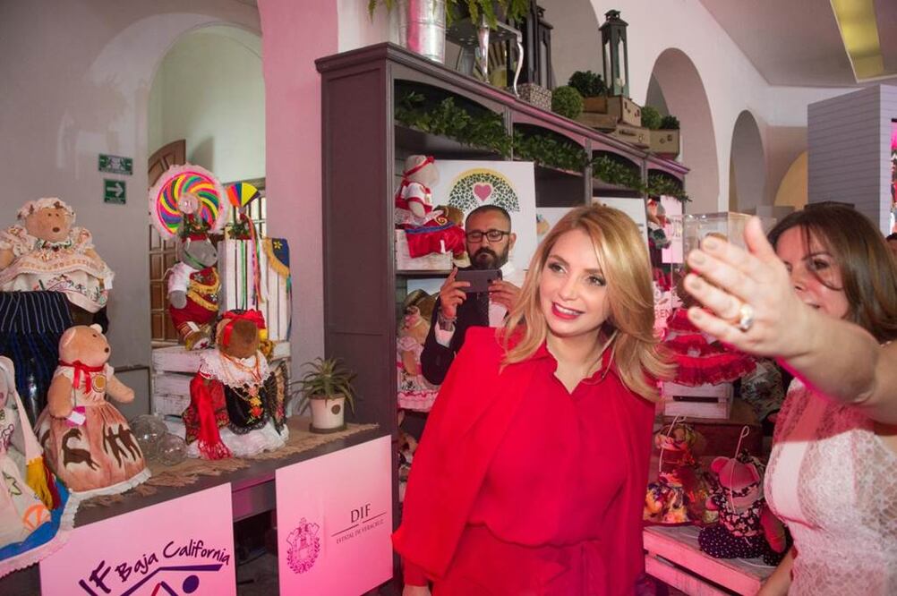 Reconoce Angélica Rivera de Peña labor de la Cruz Roja