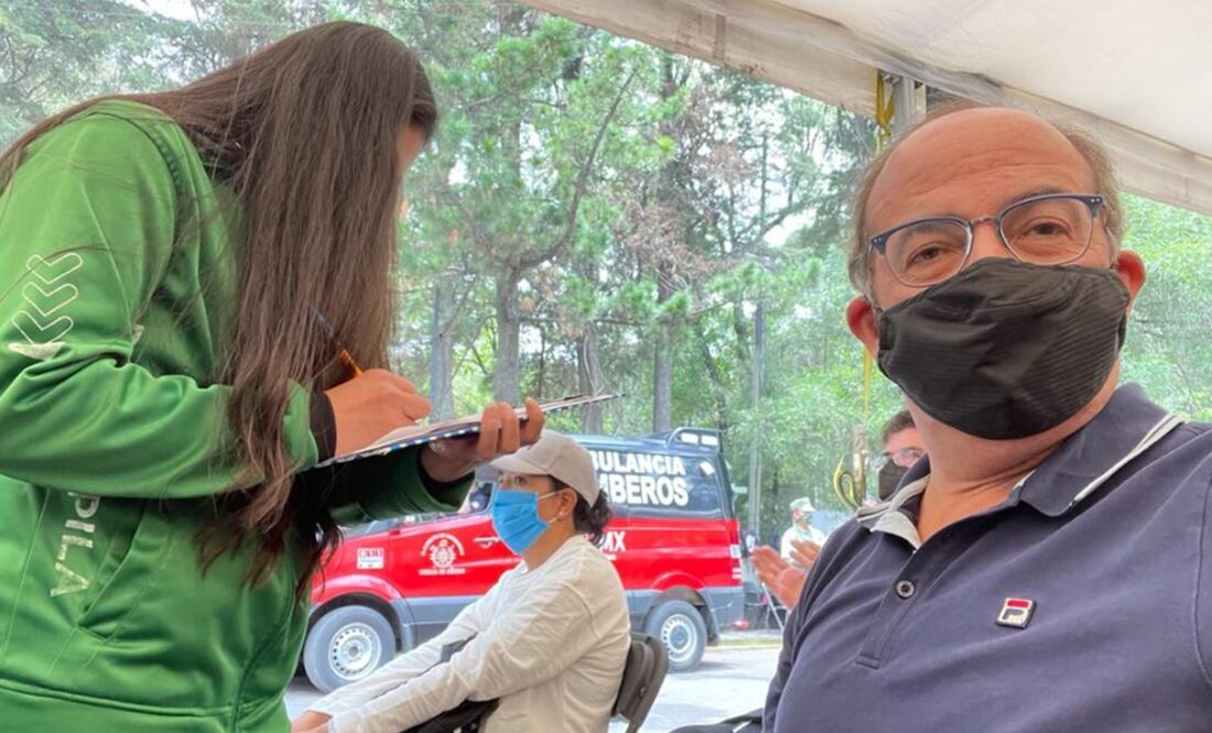 “Agradezco el trato atento y expedito del personal en el Campo Marte”, externó el expresidente. Foto: Twitter @FelopeCalderon