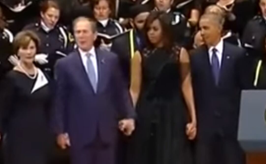 El baile de Bush durante el homenaje a policías de Dallas