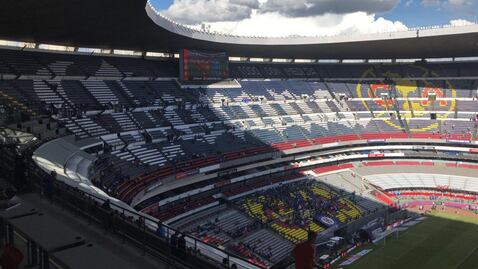 Afición de Cruz Azul abandona a su equipo 