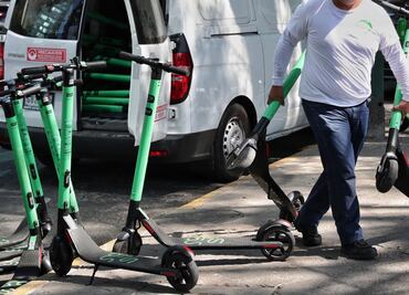 En junio habrá permisos por un año para monopatines y bicicletas sin anclaje