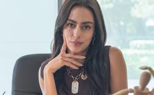 Paola Fernández provoca tormenta familiar; su personaje en "Amor de oficina" tiene inspiración cercana