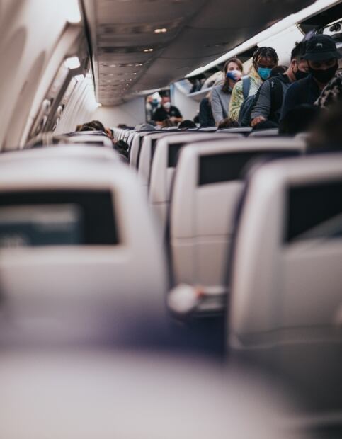 Cuáles son tus derechos si hay sobreventa de un vuelo