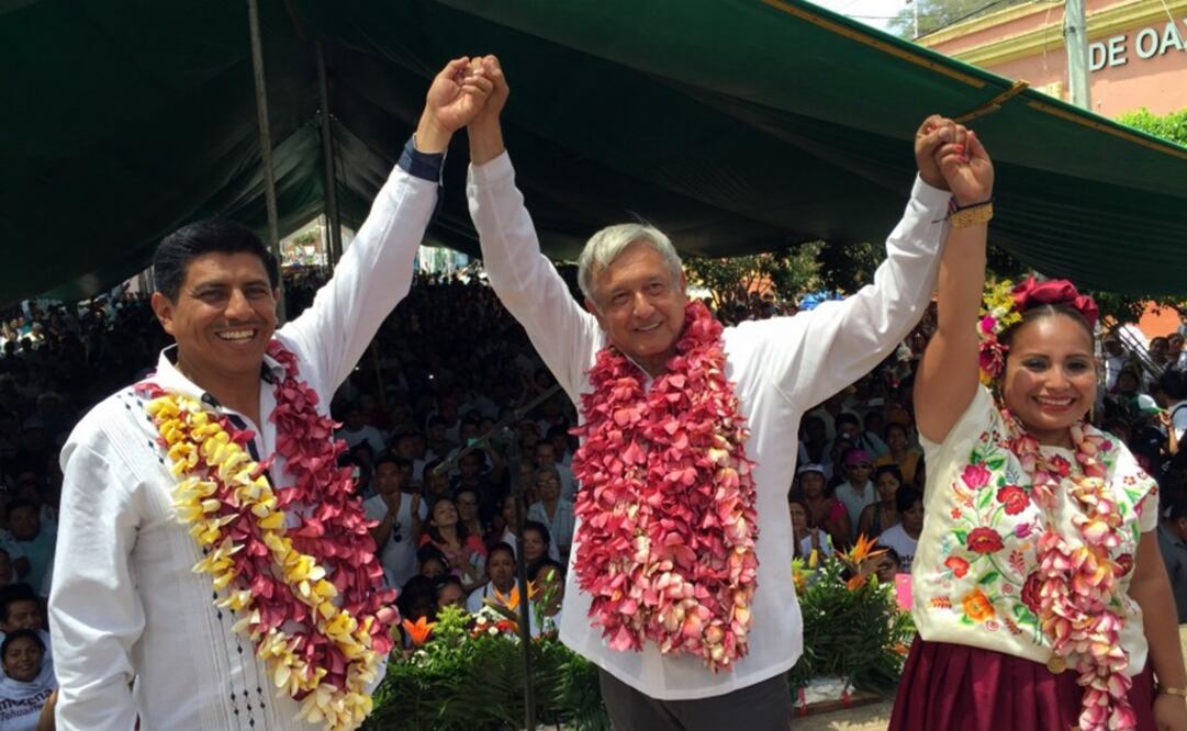 El líder de Morena realiza una gira por Oaxaca para apoyar a los candidatos de su partido. /Especial