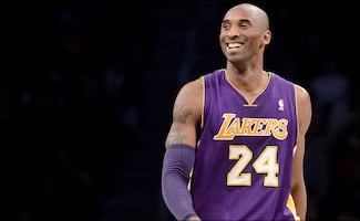 Subastan históricos tenis de Kobe Bryant; su precio mínimo asciende hasta los 10 millones de dólares 
