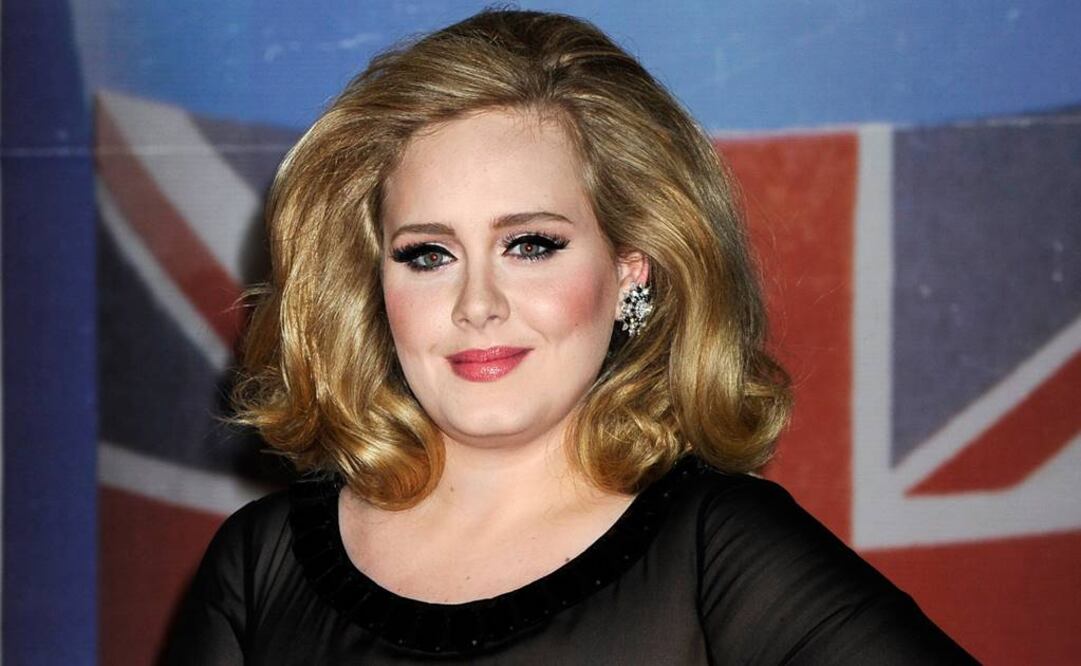 El álbum de Adele viene precedido por el éxito del primer sencillo "Hello", que registró 25 millones de visitas en Youtube en solo 24 horas. (FOTO: AP)