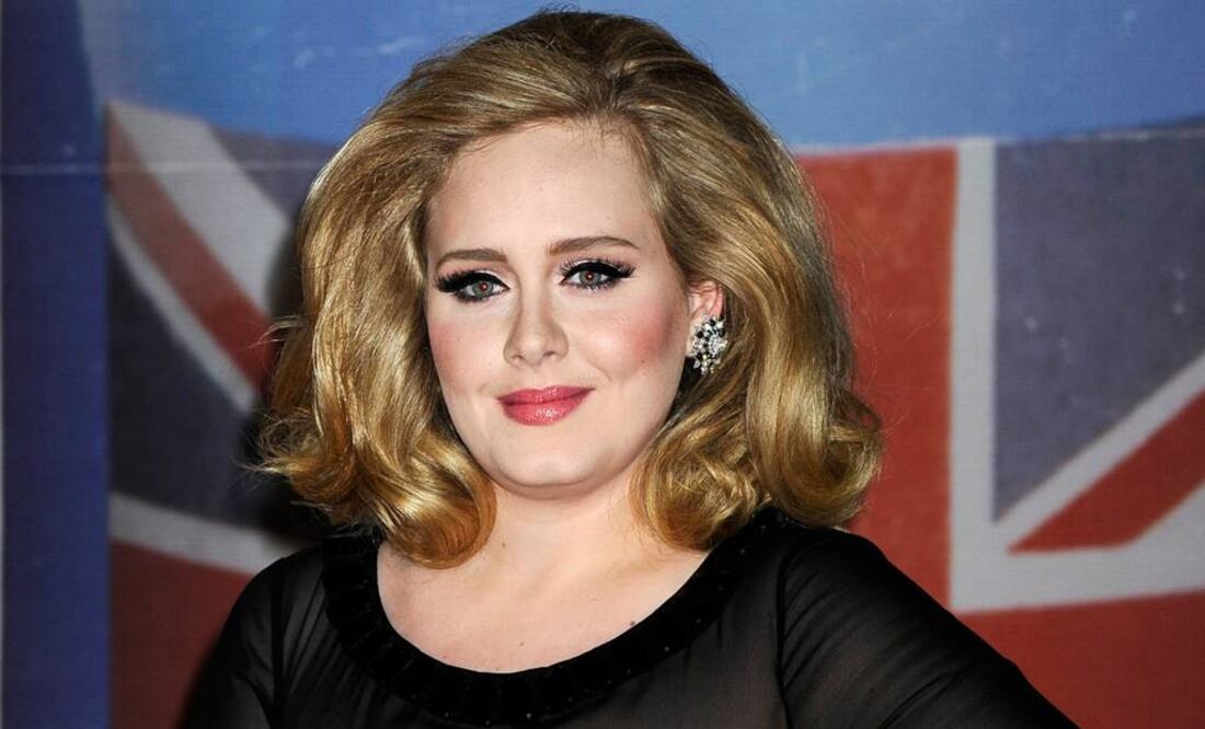 El álbum de Adele viene precedido por el éxito del primer sencillo "Hello", que registró 25 millones de visitas en Youtube en solo 24 horas. (FOTO: AP)