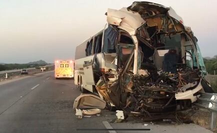 Grupo musical se accidenta en carretera de Sonora; hay 20 lesionados
