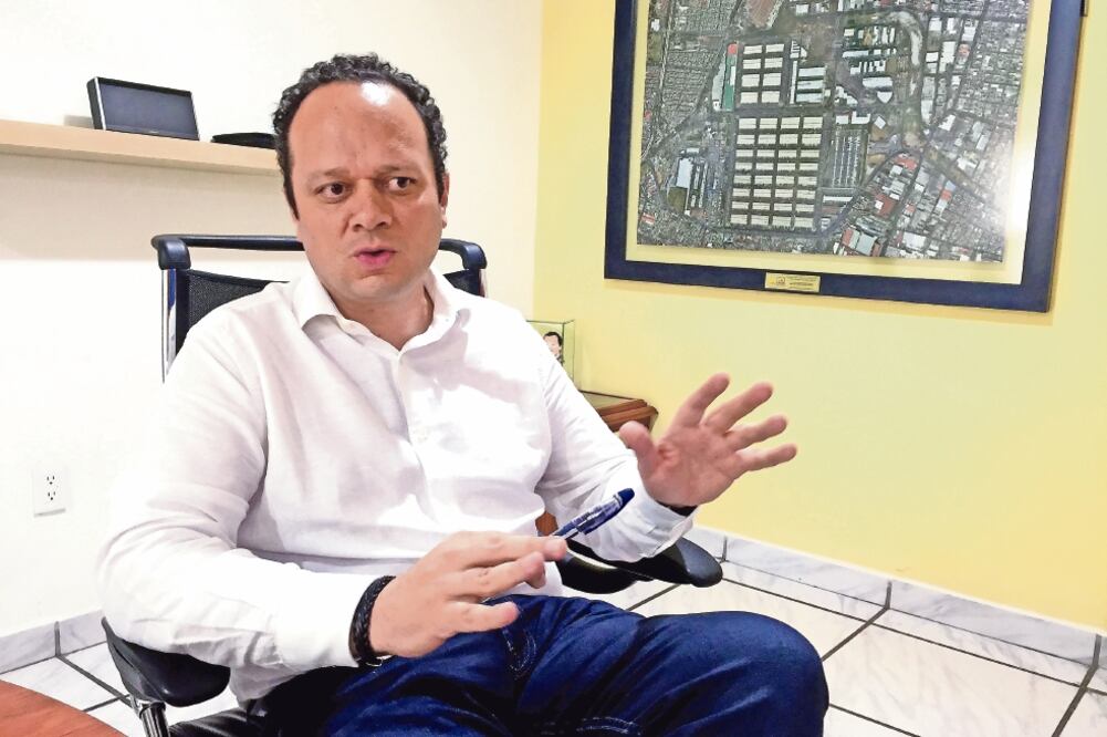 El coordinador de la Ceda, Sergio Palacios, afirmó que ninguno de los locatarios se ha acercado a él para señalar algún intento de extorsión. (JOEL RUIZ. EL UNIVERSAL)