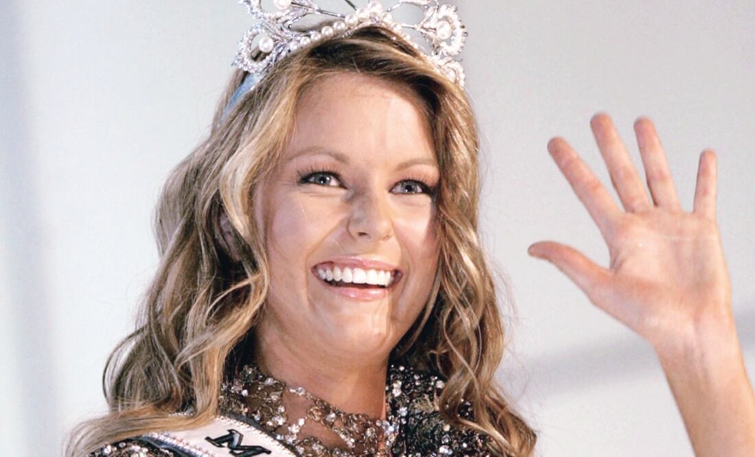 Jennifer Hawkins dijo que el magnate siempre la trató bien, aunque un video muestra que la avergonzó en público (AP. ARCHIVO)