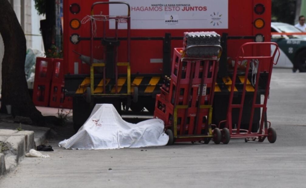 Repartidor de refresco se opone a robo y adolescente lo mata en Tláhuac