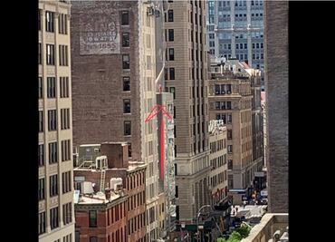 Llama a policía por presunto suicidio de una mujer; resulta ser una sombrilla