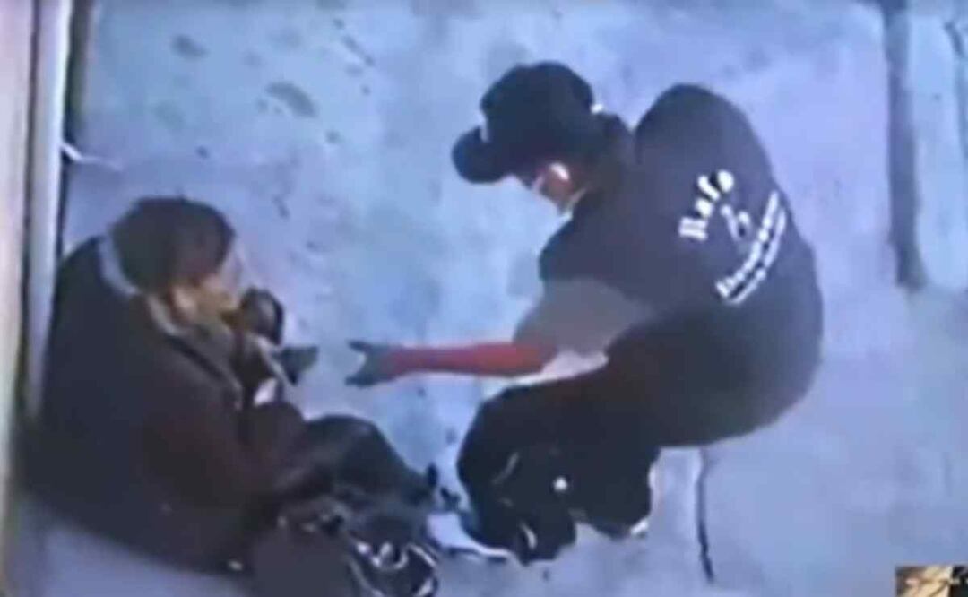 Los vecinos gritar consignas “queremos más seguridad”, “ni una menos”, “Angélica no estás sola”. Foto: Especial